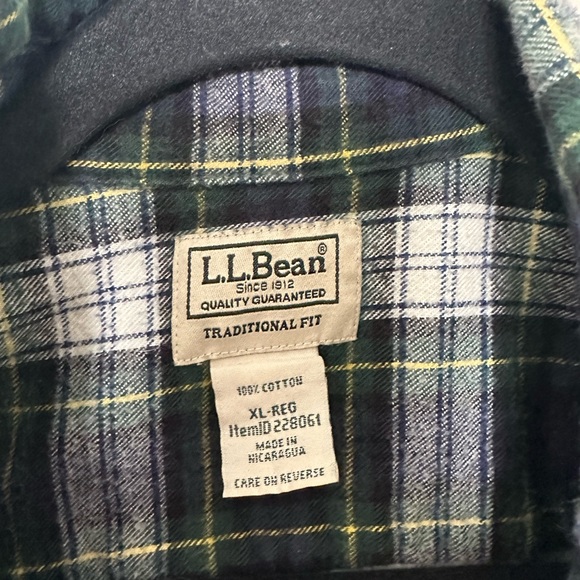 LL Bean Flannel - Picture 2 of 3
